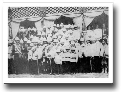 พระบาทสมเด็จพระจุลจอมเกล้าเจ้าอยู่หัว เสด็จเยี่ยมโรงเรียน